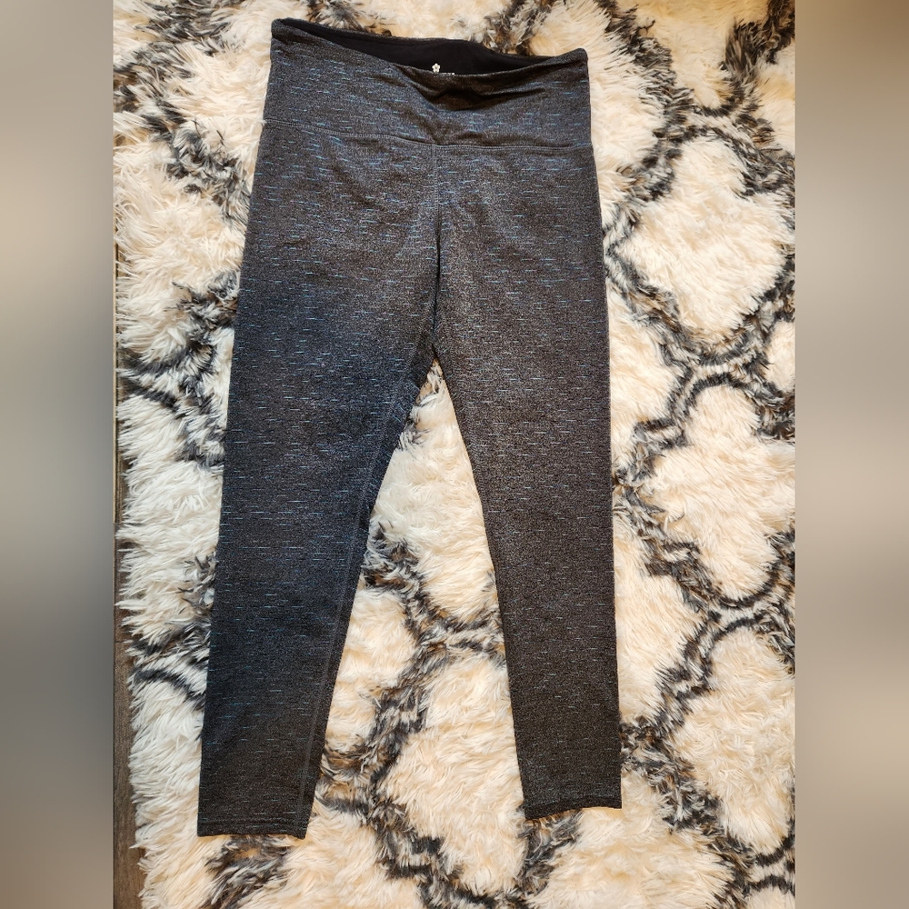 Tuff Athletics gray and colorful stripes Leggings size Medium